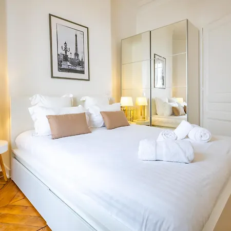4 Guests Moderne&lumineux 8ᵉ * Paris